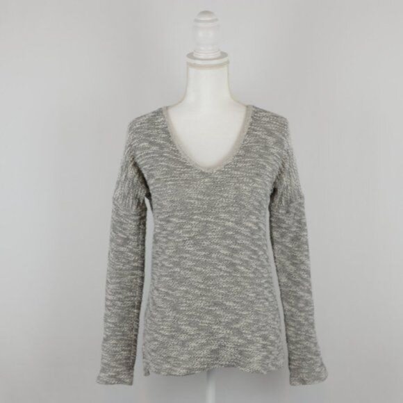 Paige Martine Women's Small Cream Gray V-Neck Tight Knit Sweater - Picture 3 of 11